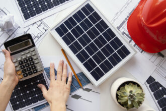 Rénovation globale : pourquoi les propriétaires n'ont plus le choix en 2026 ?
